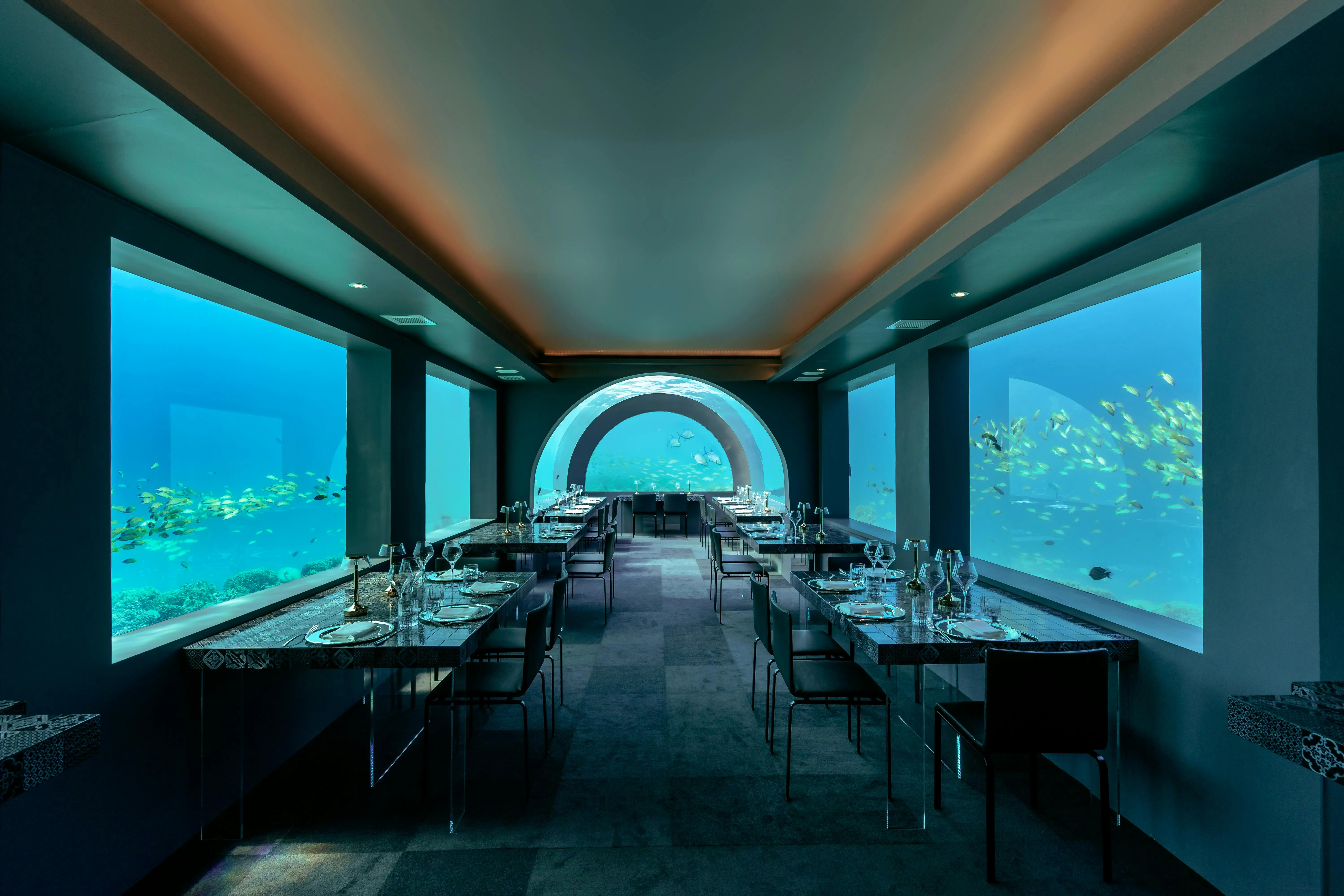 Underwater Dining